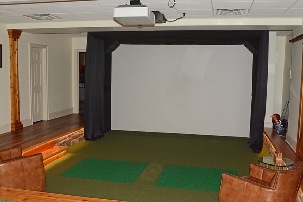 Kennewick Indoor Putting Green Simulator